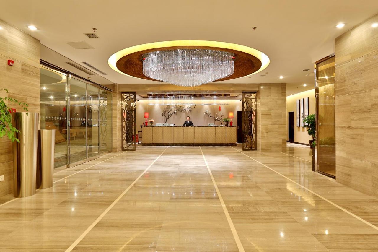 Minshan Yuanlin Grand Hotel Chongqing Dalaman gambar